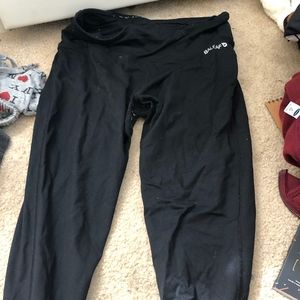 black workout leggings